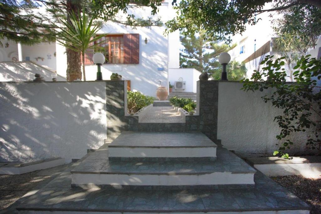 Celestial Garden Aparthotel Adamantas Exterior photo