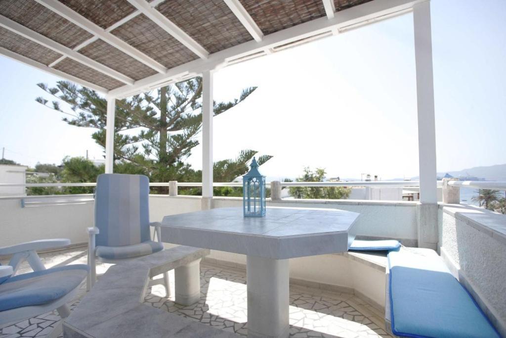 Celestial Garden Aparthotel Adamantas Exterior photo