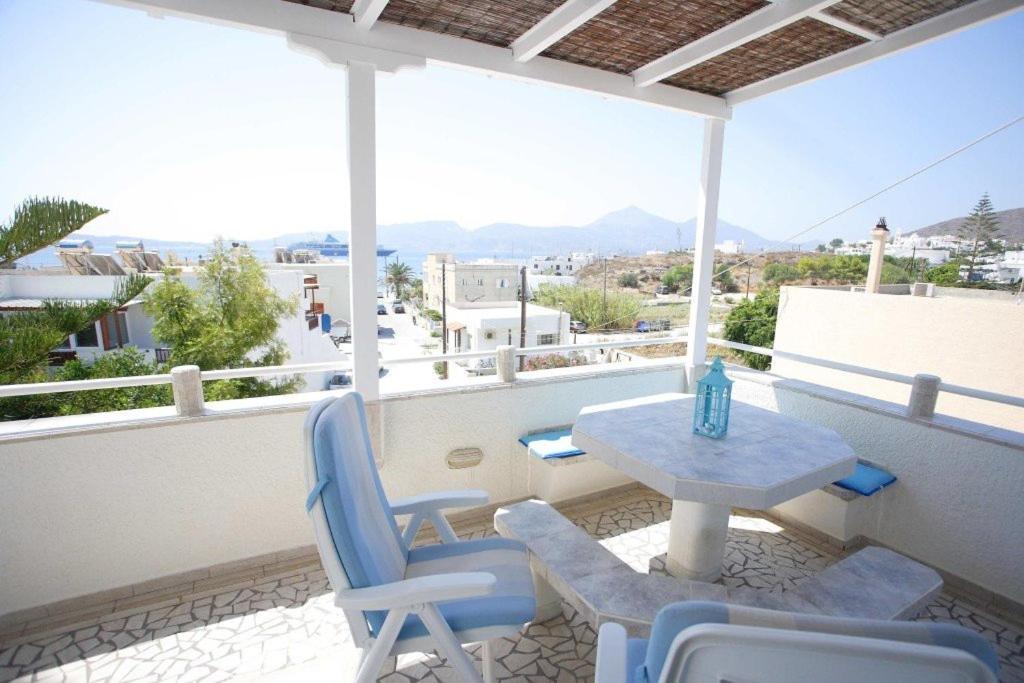 Celestial Garden Aparthotel Adamantas Exterior photo